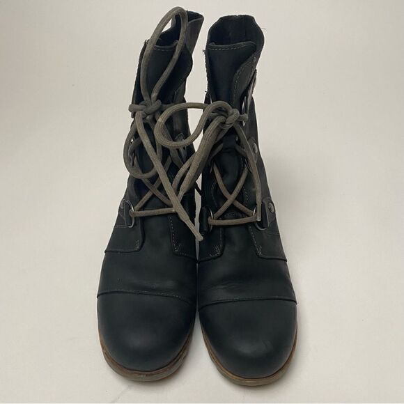 Sorel Joan of Arctic Lace Up Mid Wedge Lexie Wedge Black Leather 8 waterproof - Picture 2 of 6